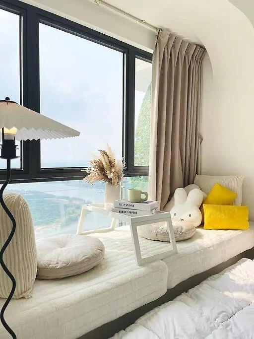 Dooga Insta-Grammable L47 Seaview Projector 4-7Pax Apartamento Johor Bahru